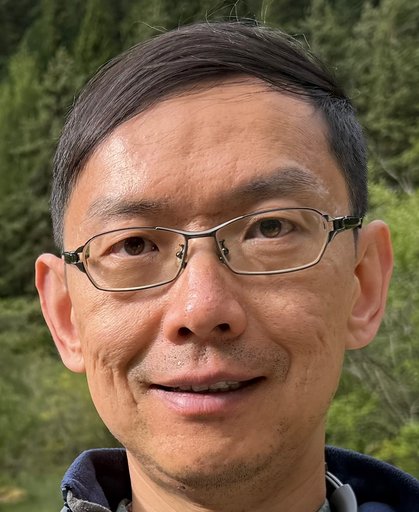 Portrait of Yue Zhang